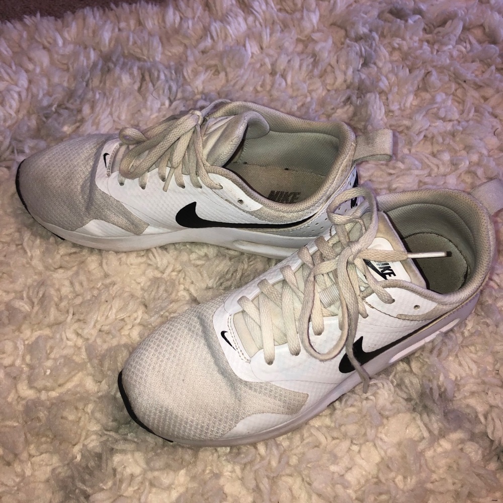 Nike Air Max Tavas